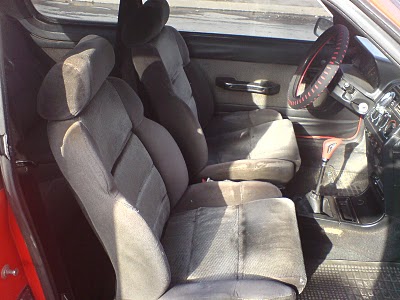 Pug205xs-vorn.JPG
