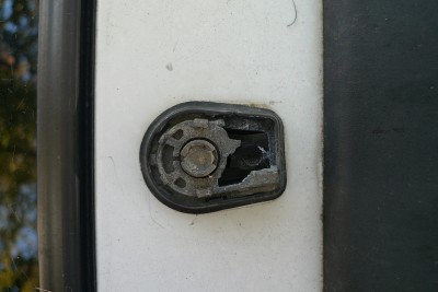 2012-09-25 003 Peugeot 306 - Dachantenne_a.jpg (170.31 KiB) 1598 mal betrachtet 2012-09-25 003 Peugeot 306 - Dachantenne_a.jpg