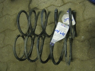 Federn_30916V.JPG (132.4 KiB) 2082 mal betrachtet Federn_30916V.JPG