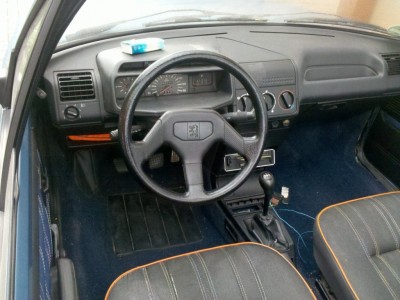 205cockpit.jpg (142.69 KiB) 7250 mal betrachtet 205cockpit.jpg