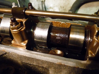 205 Nockenwelle 3.Zylinder.jpg (179.01 KiB) 3123 mal betrachtet 205 Nockenwelle 3.Zylinder.jpg