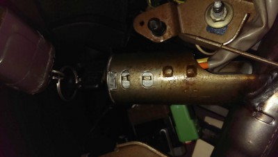 Zündschloss.jpg (74.38 KiB) 2489 mal betrachtet Zündschloss.jpg