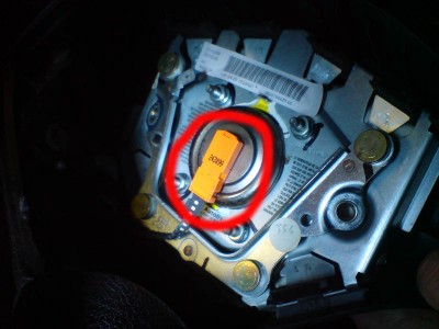 Airbag.jpg (82.92 KiB) 822 mal betrachtet Airbag.jpg